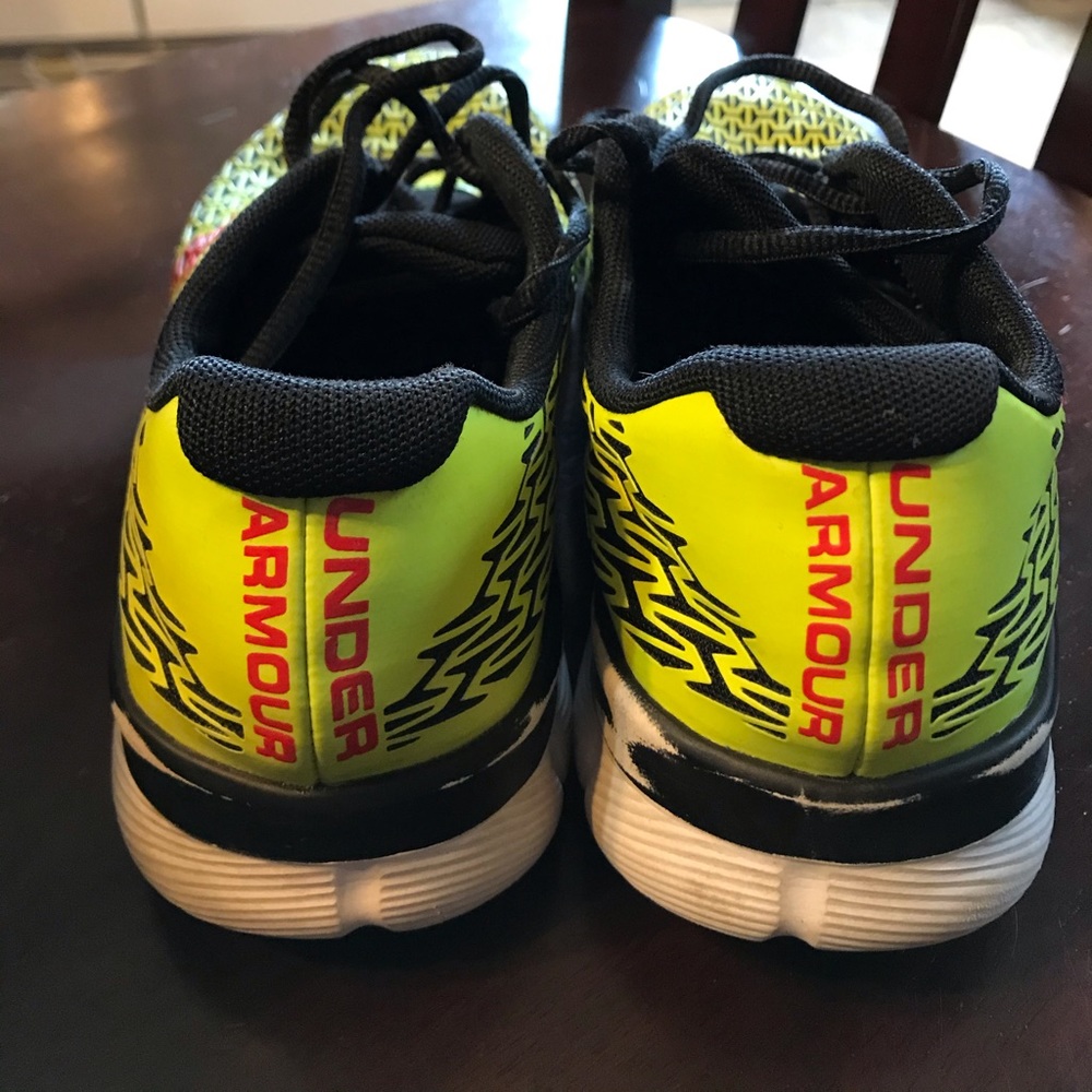 Sneakers - Picture 4 of 4